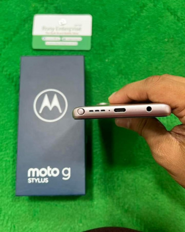 moto-g-stylus-big-1