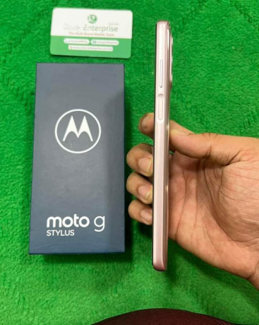 moto-g-stylus-big-2