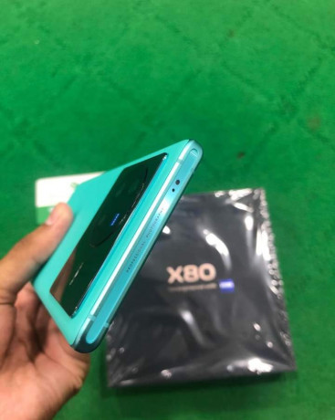 vivo-x80-big-1