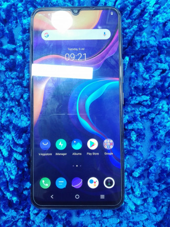 vivo-v20se-big-0