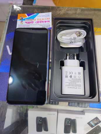 vivo-v21e-big-0