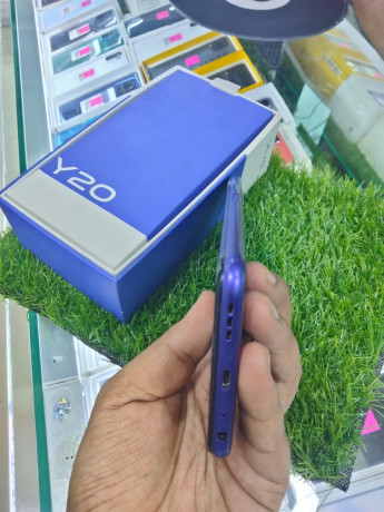 vivo-y20-big-2