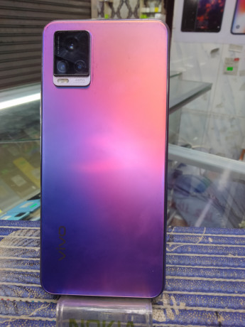 vivo-v20-big-1