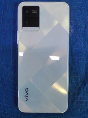 vivo-y20-big-0