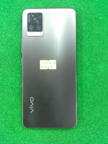 vivo-v202021-big-0