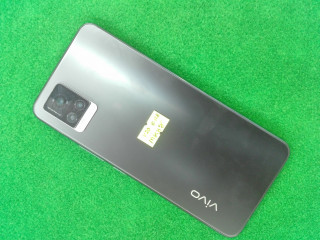 VIVO V20